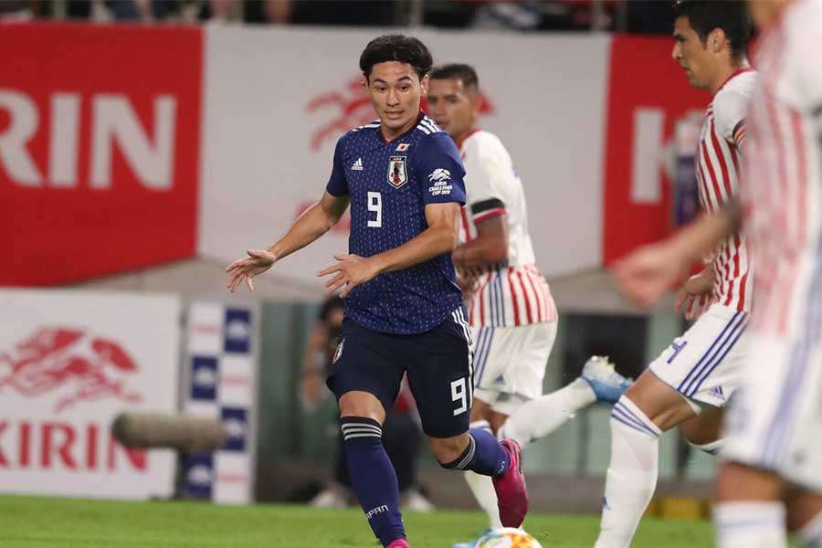 南野が酒井のクロスに合わせて追加点【写真：高橋学】