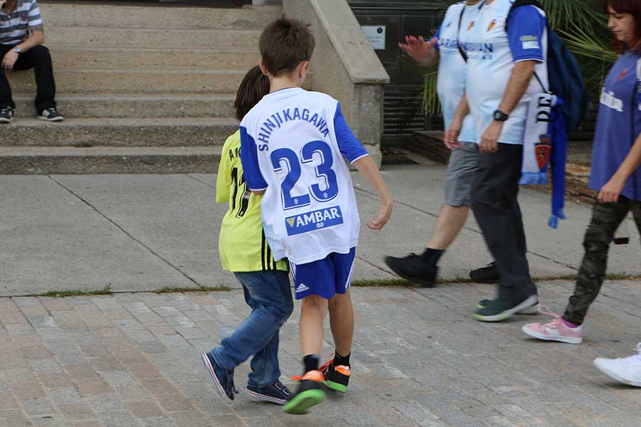 サポーターの背番号「23」ユニフォームの着用率は、他の追随を許さぬほど圧倒的だった【写真：Football ZONE web】