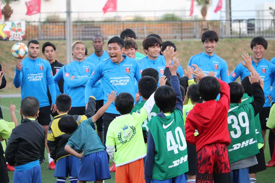 森脇は最後までムードメーカーとして笑顔を絶やさなかった【写真:轡田哲朗】