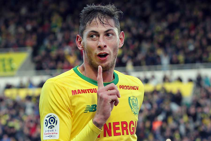 カーディフへの移籍が決まっていたFWサラ【写真：AP】