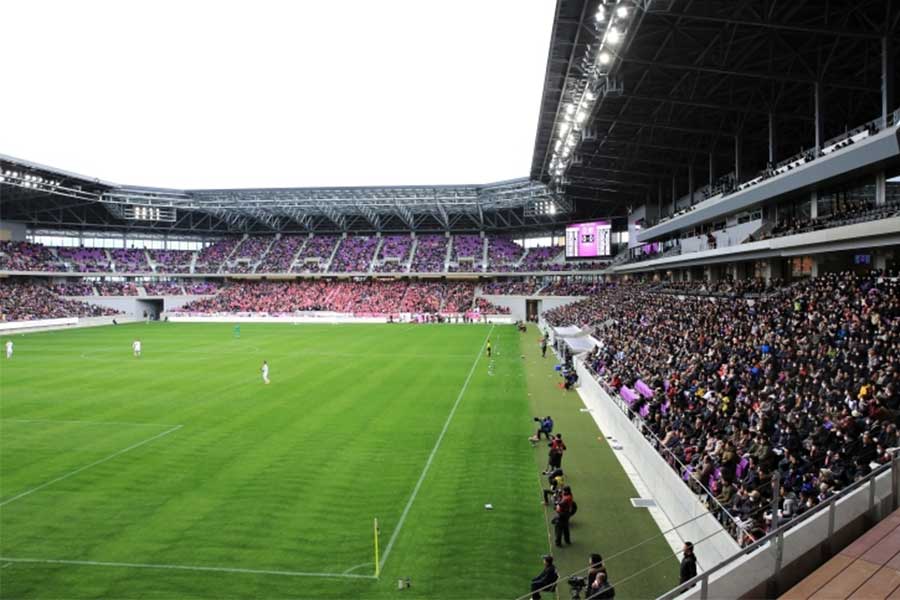 J2京都 新スタジアム をお披露目 建築家 選手 サポーターが語る魅力とは フットボールゾーン 6