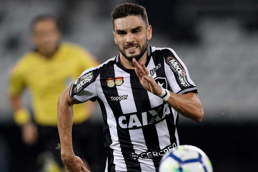 現在はボタフォゴに所属しているFWピンパォン【写真：Getty Images】