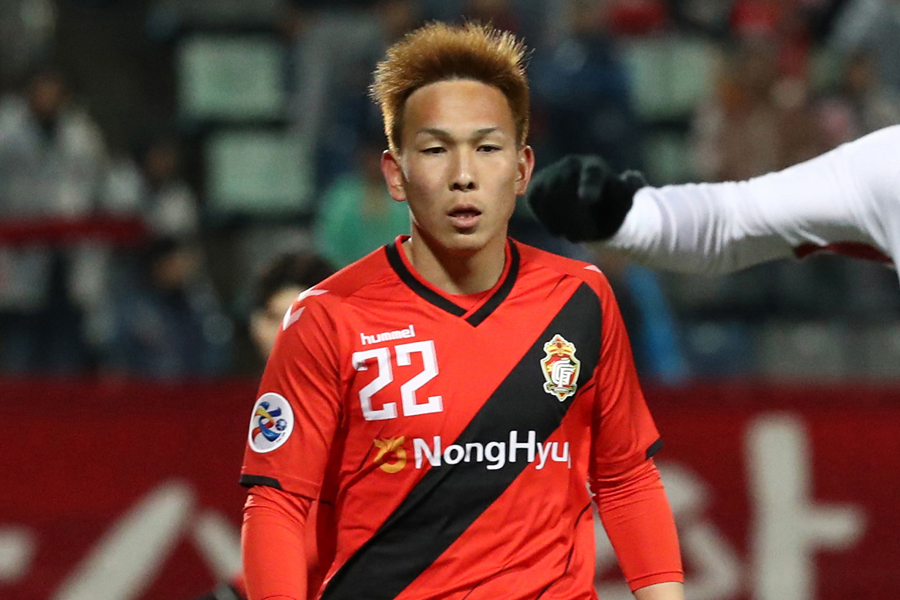 慶南FCの21歳FW邦本宜裕【写真：Getty Images】