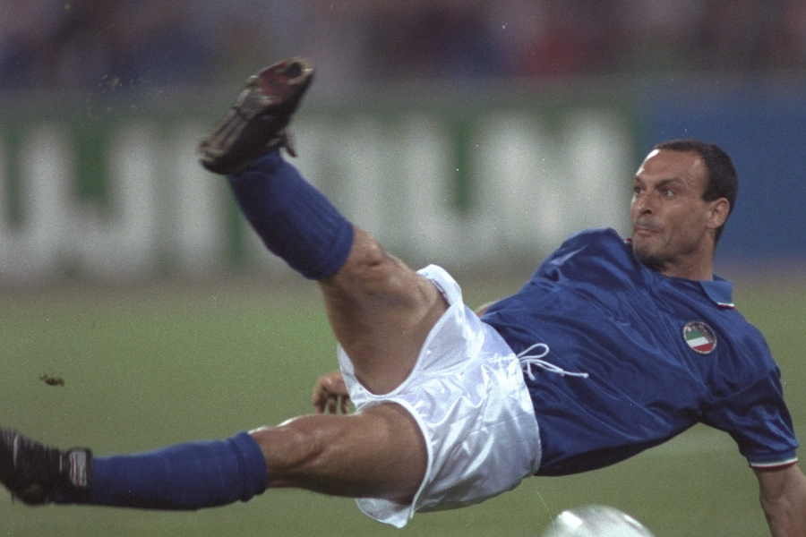 https://www.football-zone.net/wp-content/uploads/2020/04/20200416_Salvatore-Schillaci_getty.jpg