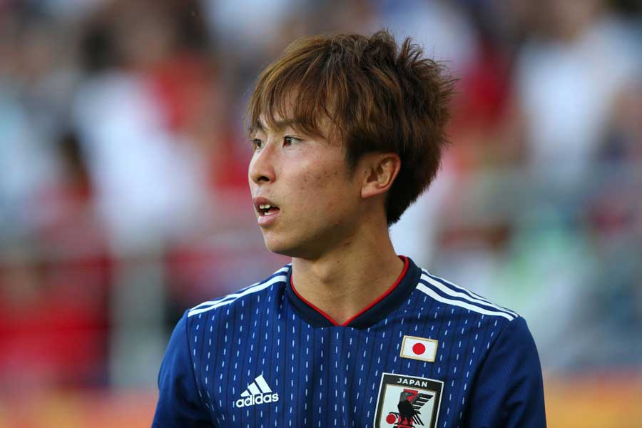 MF藤本寛也は、ボランチからの組み立てで力を発揮した【写真:Getty Images】