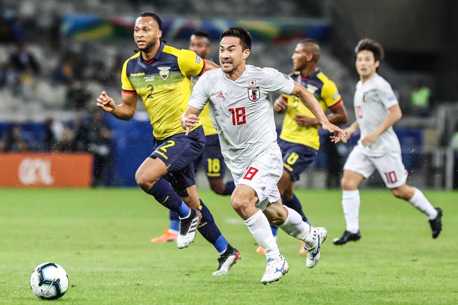 日本代表FW岡崎【写真：Copa America】