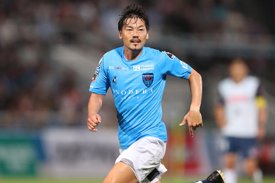 横浜FCでプレーするMF松井大輔【写真：高橋 学】