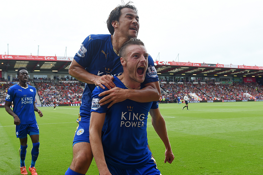 レスター・シティのプレミアリーグ優勝に貢献したFW岡崎慎司とFWジェイミー・ヴァーディ【写真：Getty Images】