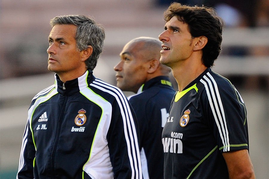 かつてレアル・マドリードのアシスタントコーチを務めていたアイトール・カランカ氏（右）【写真：Getty Images】