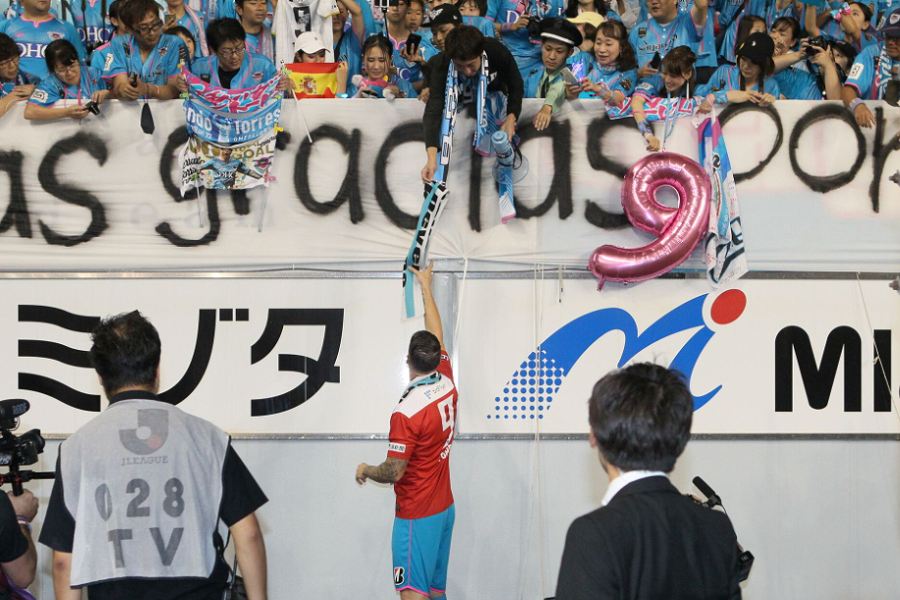 愛されるストライカー鳥栖FWトーレス【写真：安藤 隆】