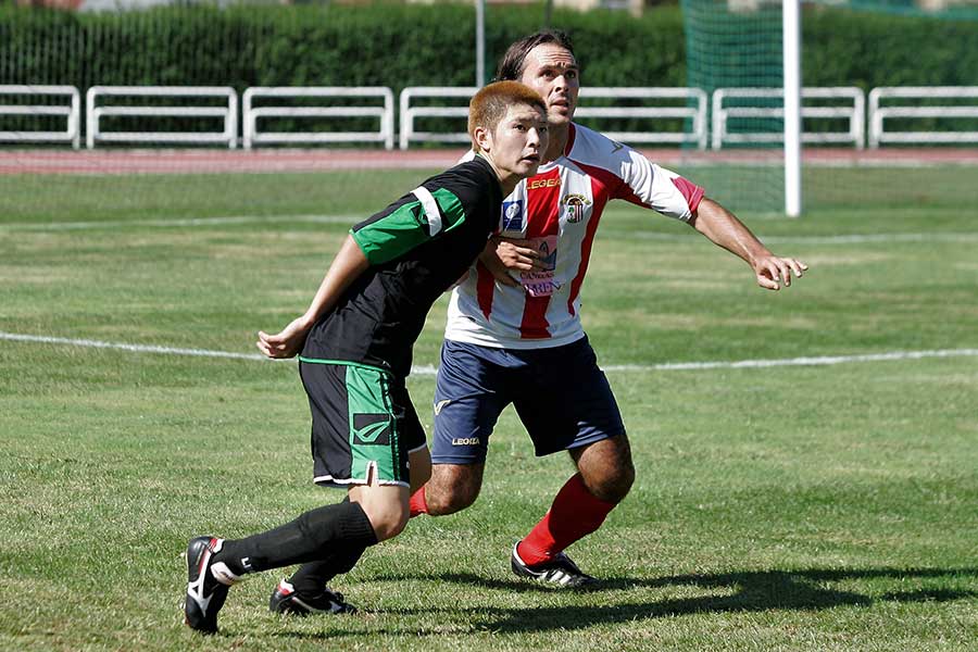 高校卒業後に18歳で日本を飛び出し、スペイン5部相当からスタートしたという【写真：José Luis González Fierros】