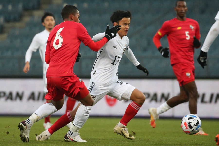 先発起用された日本代表MF久保建英【写真:©JFA】