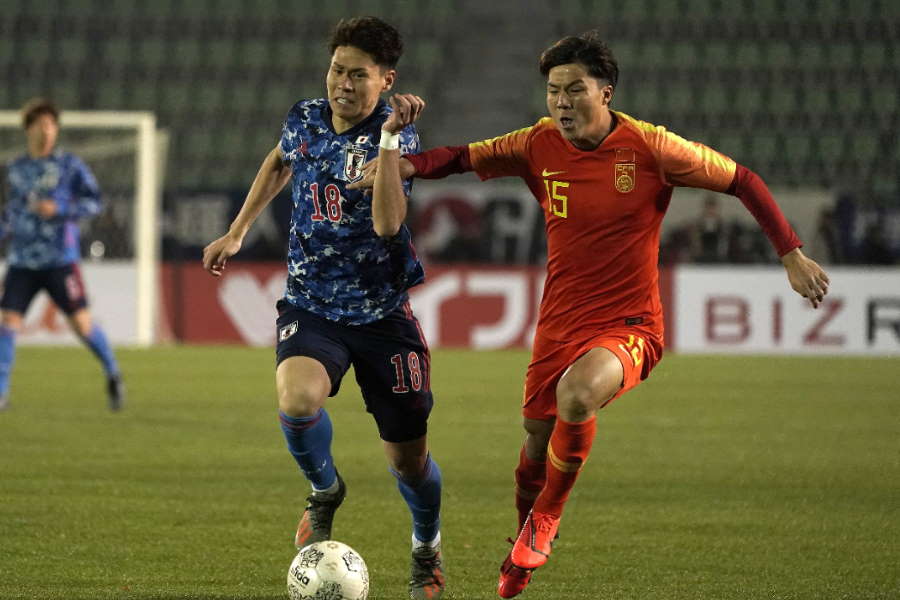 橋本拳人は充実したパフォーマンス【写真：Getty Images】