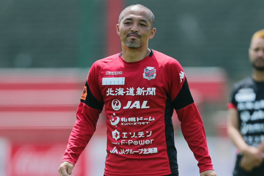 J1北海道コンサドーレ札幌の元日本代表MF小野伸二【写真：グレアトーン】