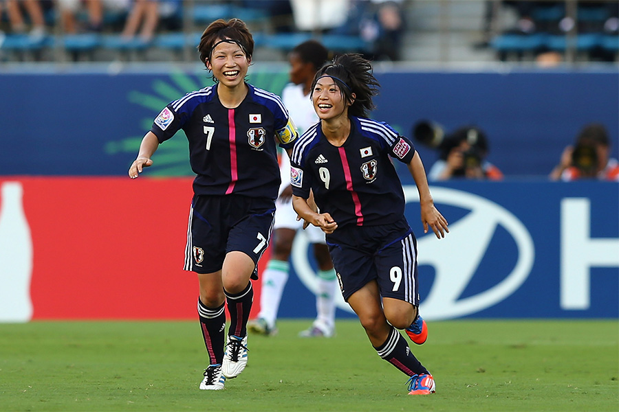 「東北のために」とチーム一丸でU-20ワールドカップを戦った（写真右）【写真：Getty Images】