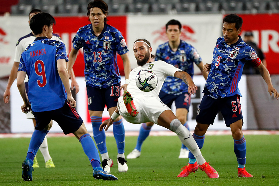 日本代表はセルビア代表にコーナーキックからの得点で勝利【写真：ロイター】