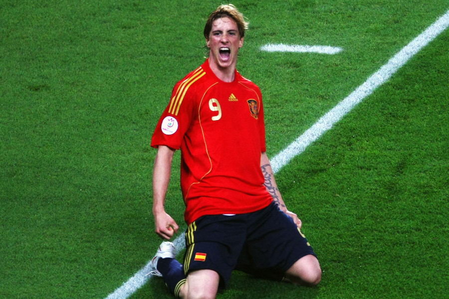EURO2008のファイナルで決勝ゴールを決めたトーレス【写真：Getty Images】