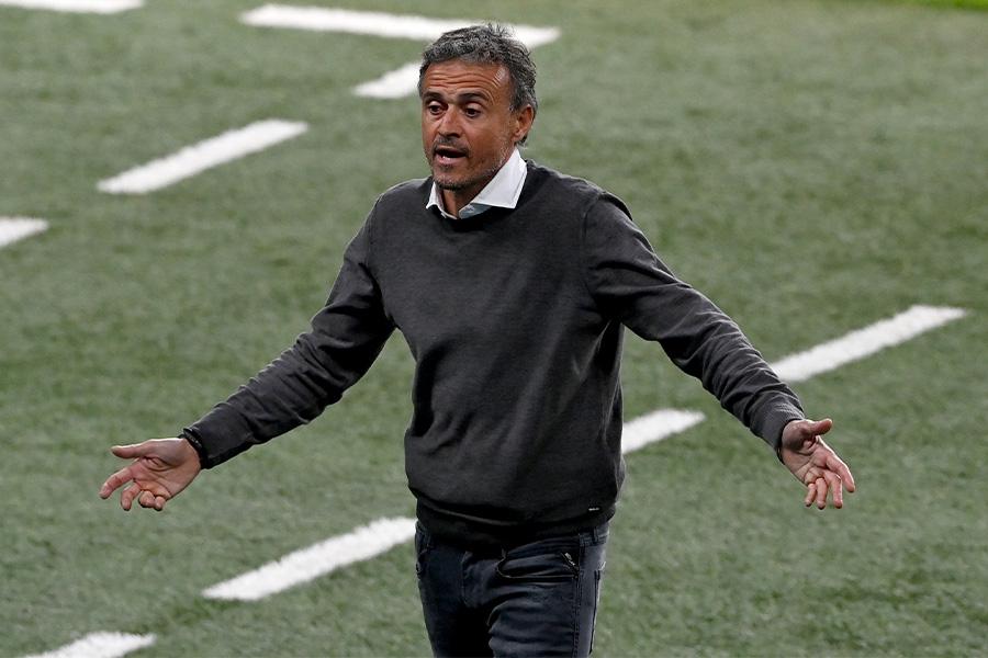 スペイン代表のルイス・エンリケ監督が試合を振り返った【写真：Getty Images】