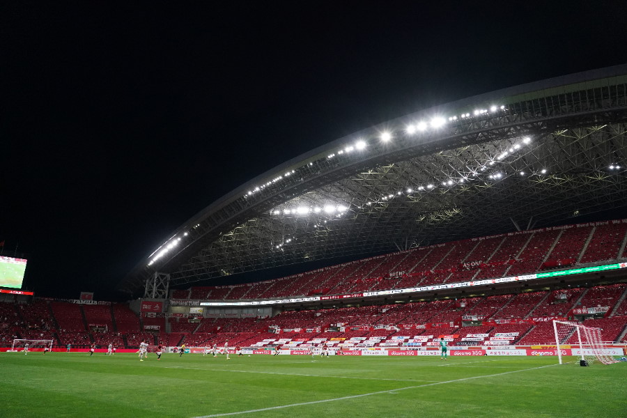 Jリーグでは7月10日から5000人以下の有観客試合を開催【写真：Getty Images】