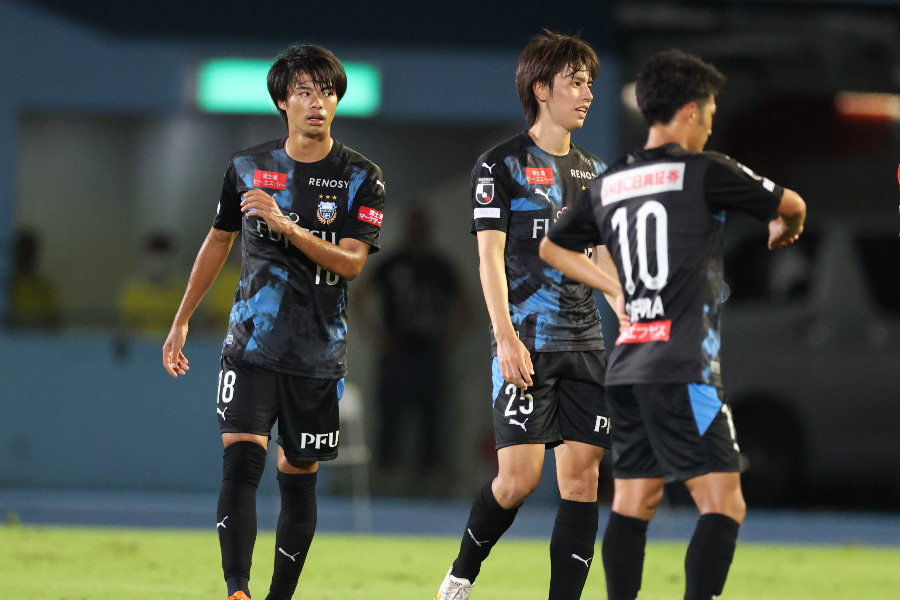 三笘薫（18番）や田中碧（25番）といった若手の活躍が目立つ【写真：高橋学】