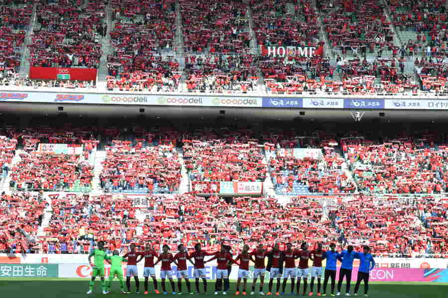 浦和はサポーターや川崎の選手に激励を受けてACLへと向かった【写真：木鋪虎雄】