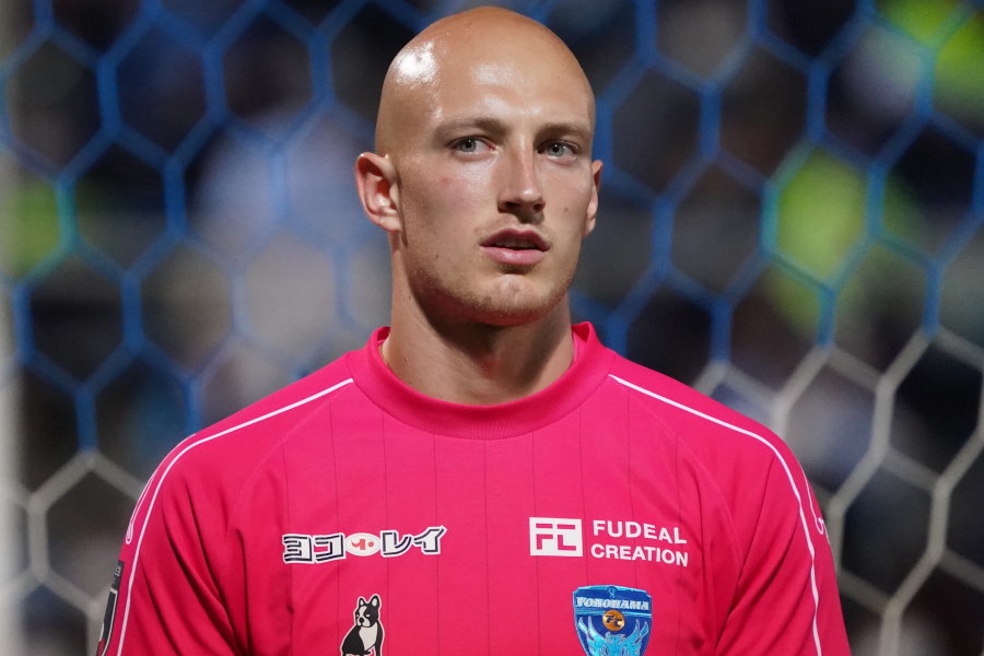 横浜FCのドイツ人GKスベンド・ブローダーセン【写真：Getty Images】