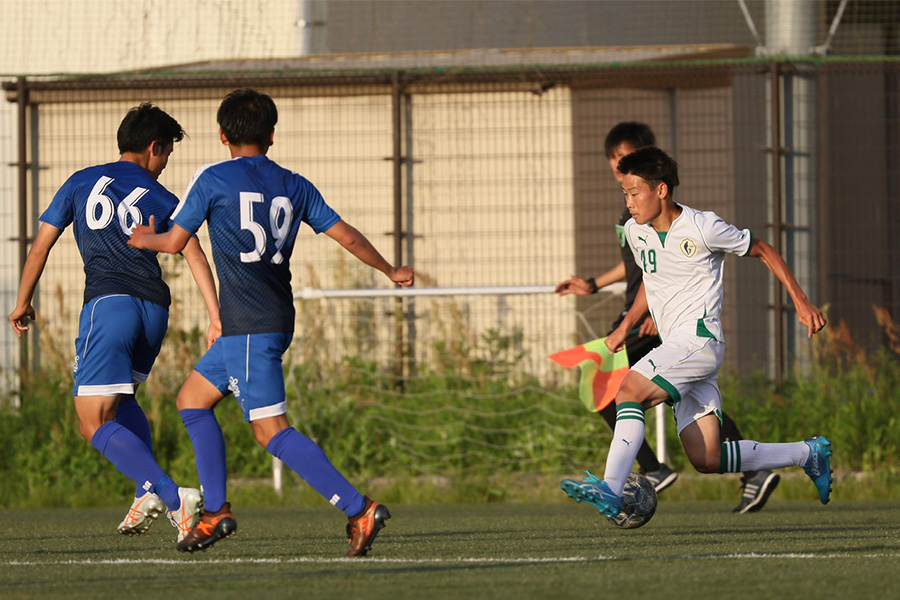 帰国後は、京都学園大学（現・京都先端科学大学）のサッカー部でプレー【写真：本人提供】