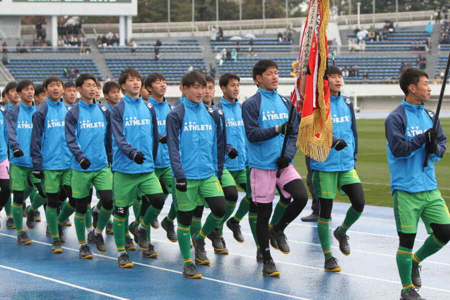 帝京長岡が新潟県勢初の選手権ベスト４入り（写真は入場行進のものです）【写真:Football ZONE web】