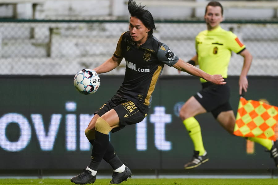 3点目を決めたFW林大地【写真：Getty Images】