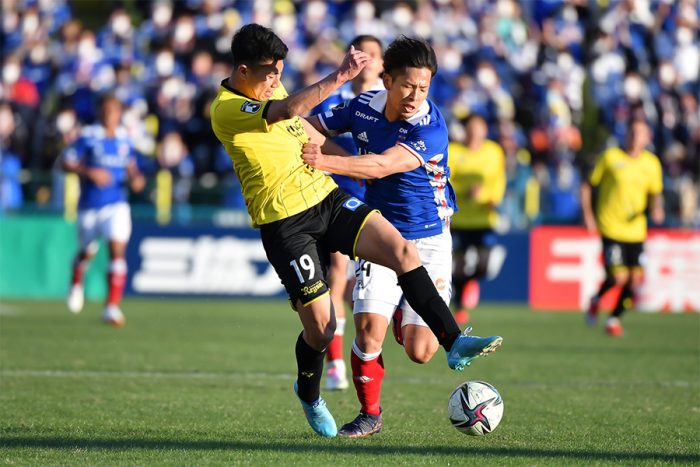 サッカー エキサイトし過ぎ レッドカード続出 のjリーグへファン騒然 スポーツフォン サッカー エキサイトし過ぎ レッドカード続出 のjリーグへファン騒然 スポーツフォン