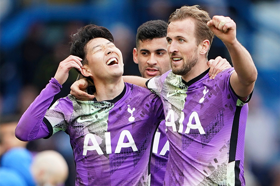 トッテナムで活躍するFWソン・フンミン&ハリー・ケイン【写真：AP】