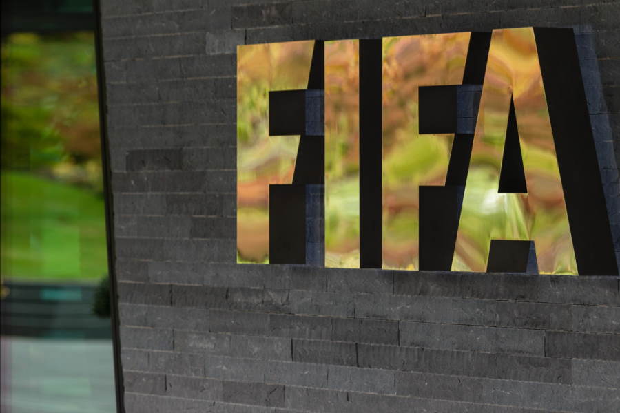 FIFAが緊急事態で特例処置を決定【写真：Getty Images】