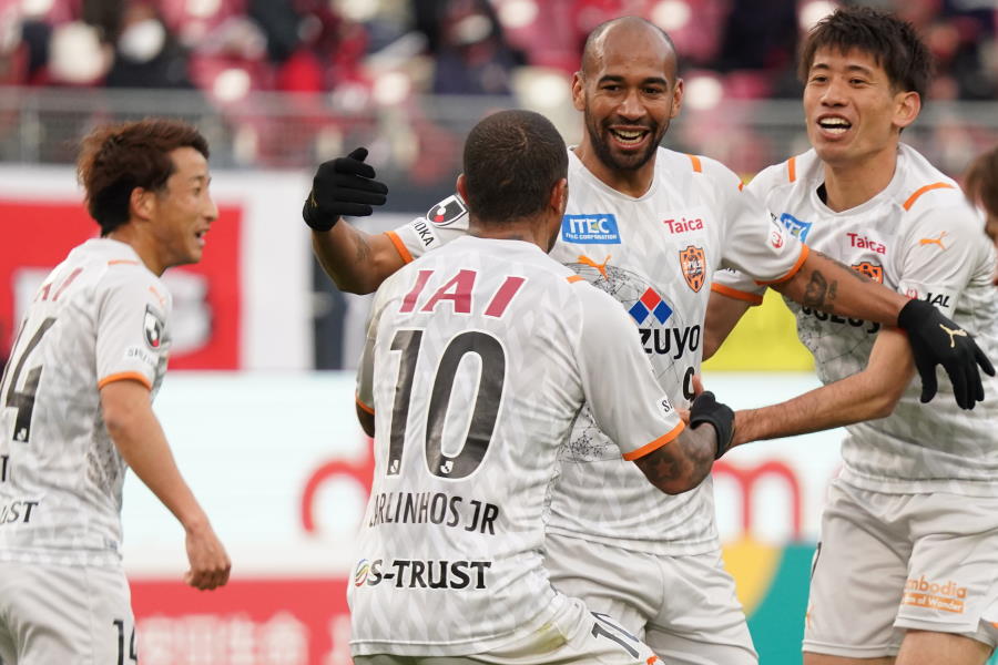 開幕戦の勝利で今季好発進した清水【写真：Getty Images】