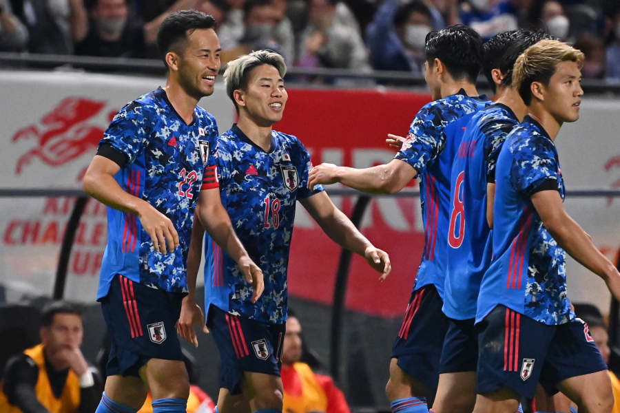 先制ゴールを決めたFW浅野拓磨【写真：Getty Images】