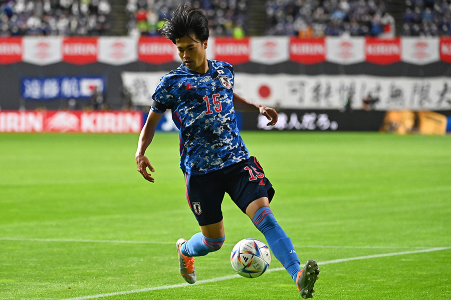 左サイドでスタメン出場となったMF三笘薫【写真：Getty Images】