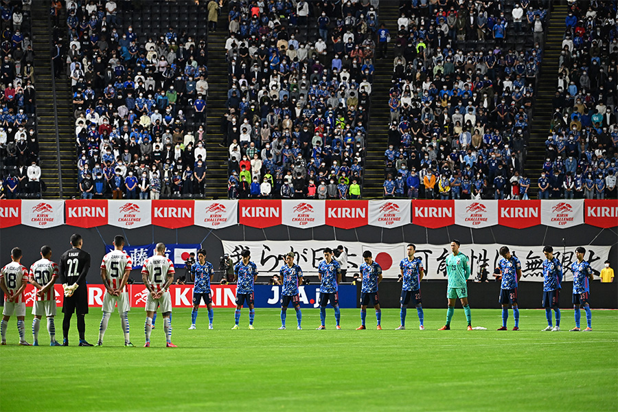 日本代表戦、4万人収容スタンドに空席 入場者数2万4千人超、札幌ドーム