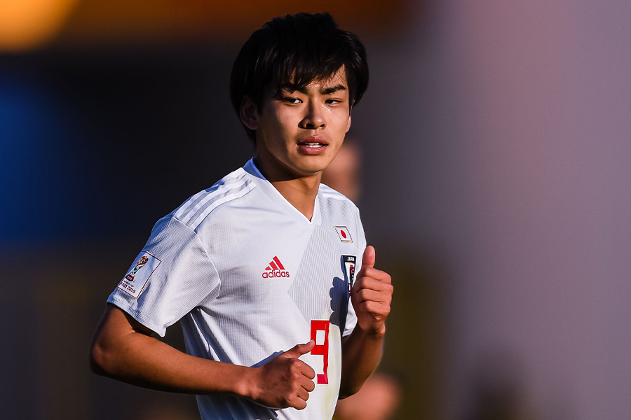 U-23アジアカップで10番を背負うMF斉藤光毅【写真：Getty Images】