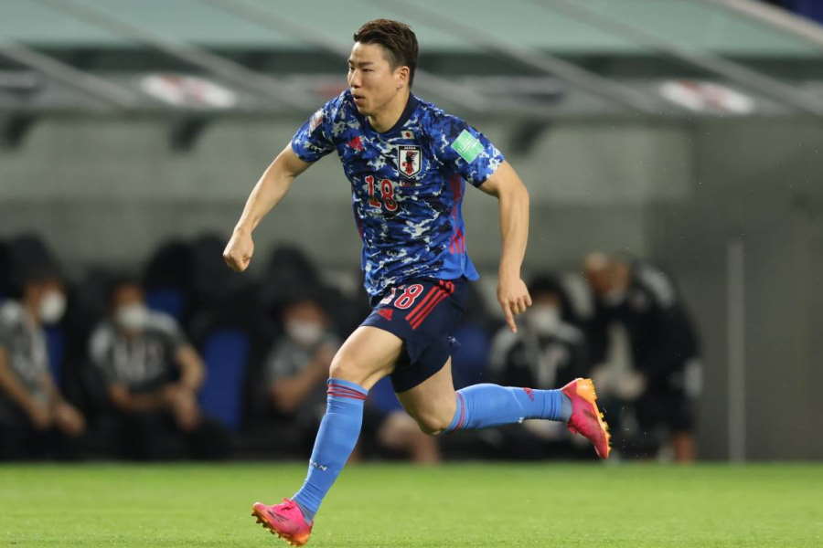 大迫不在の中トップを務めたFW浅野拓磨【写真：高橋 学】