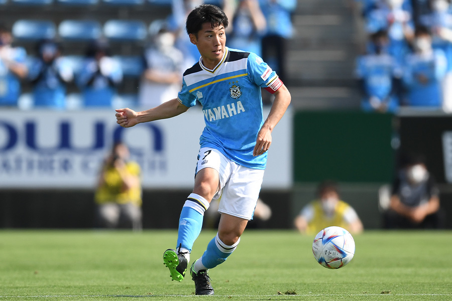 上原力也のボール奪取シーンに再注目【写真:Getty Images】