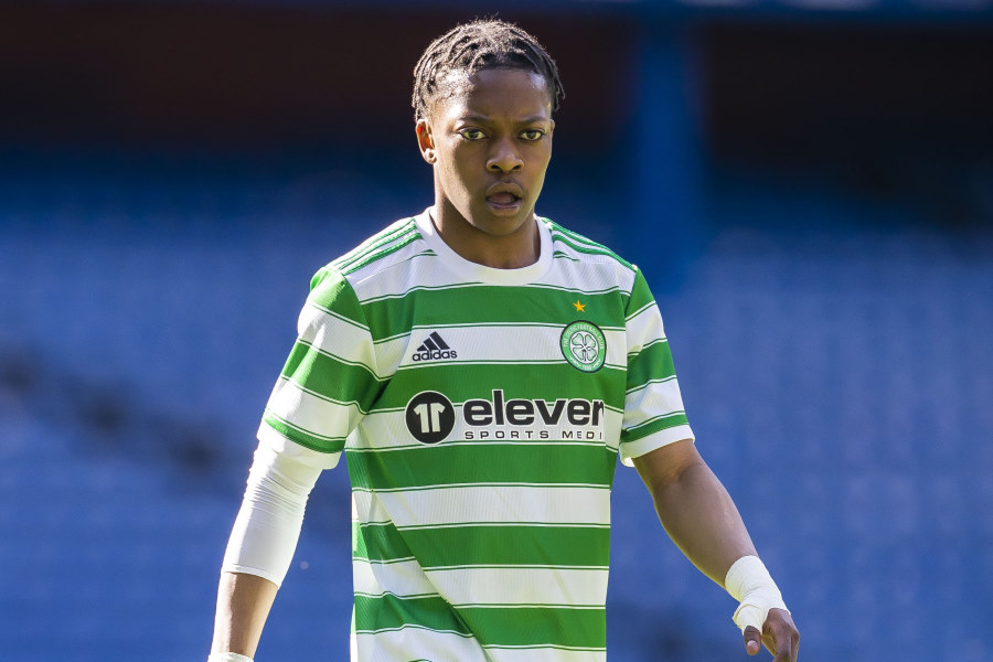 セルティックを退団したMFカラモコ・デンベレ【写真：ロイター】