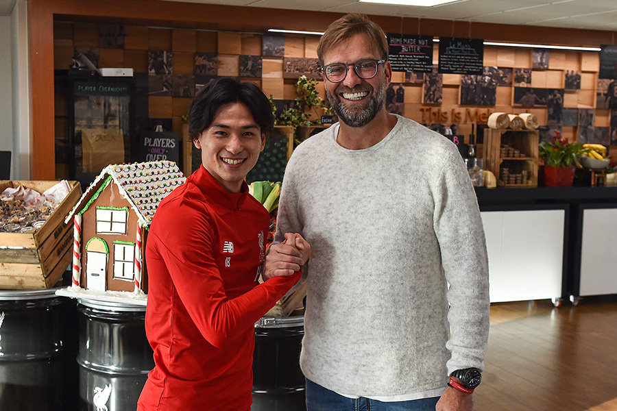 クロップ監督が南野拓実へ識別メッセージ【写真:Getty Images】