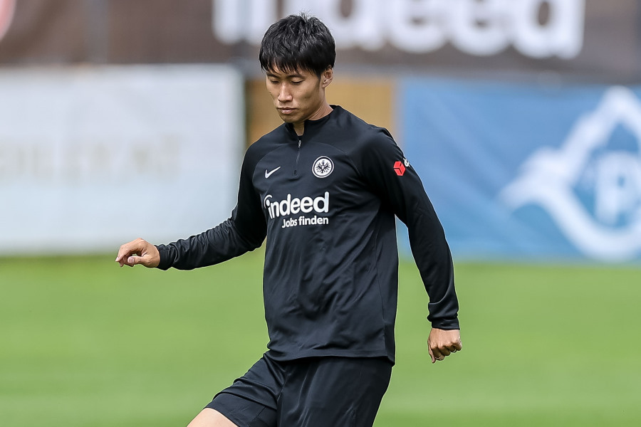 去就が注目されるMF鎌田大地【写真：Getty Images】