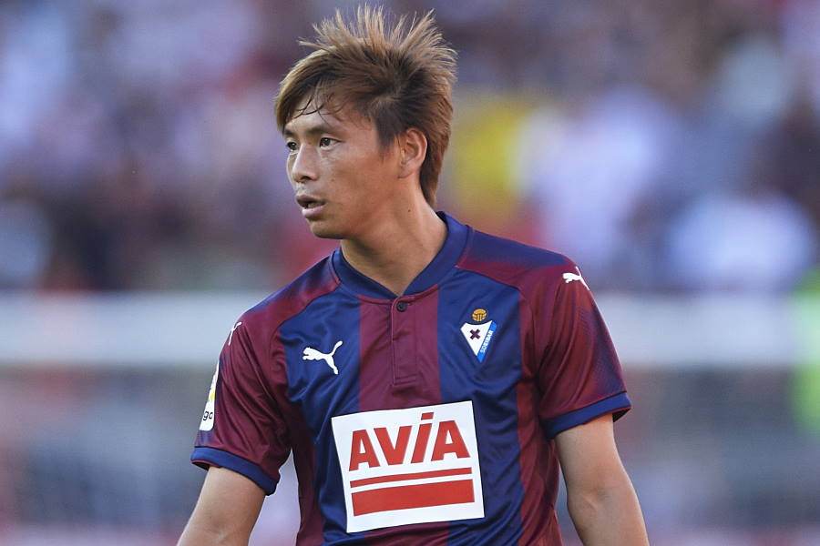 スペインで長年活躍したMF乾貴士(※写真はエイバル時代)【写真:Getty Images】