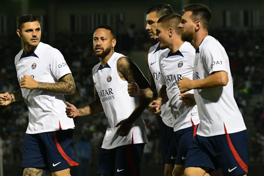 日本に来日中のPSG【写真：Getty Images】