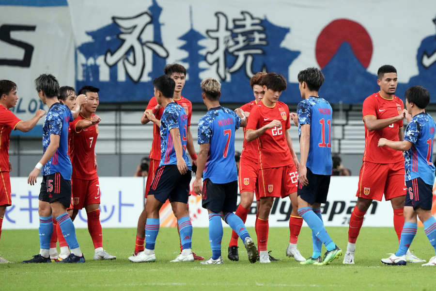 中国と引き分けた日本【写真：Getty Images】