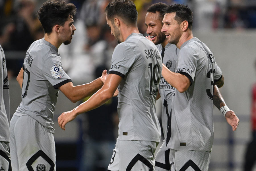 G大阪に勝利したPSG【写真：徳原隆元】