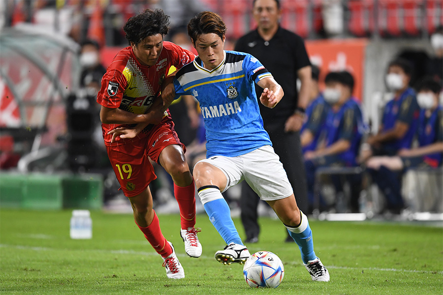 名古屋戦で追加点を防いだMF松本昌也【写真：Getty Images】