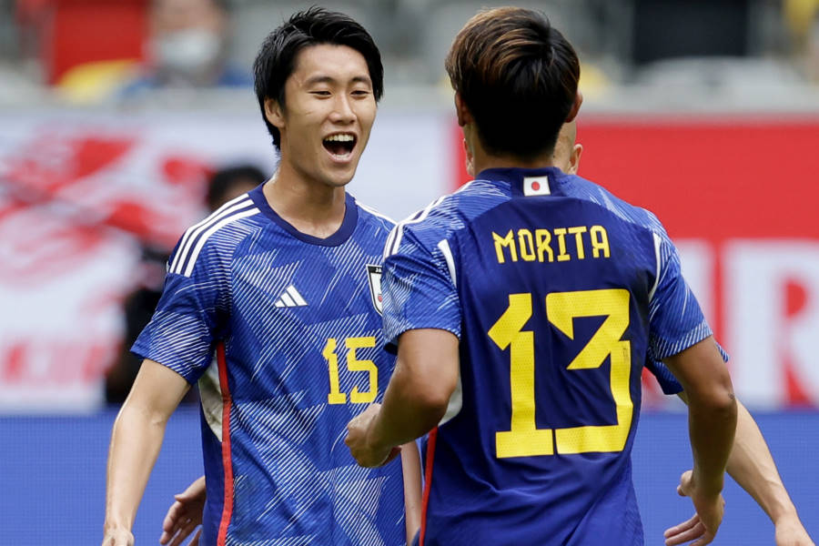 2-0と勝利した日本【写真：Getty Images】