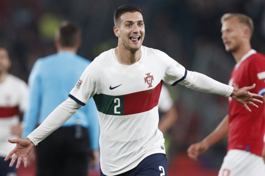 チェコ戦で2ゴールを決めたDFディオゴ・ダロト【写真：ロイター】