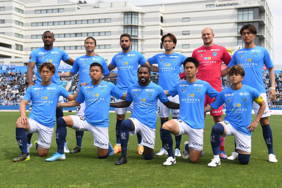 昇格の決まった横浜FC【写真：Getty Images】